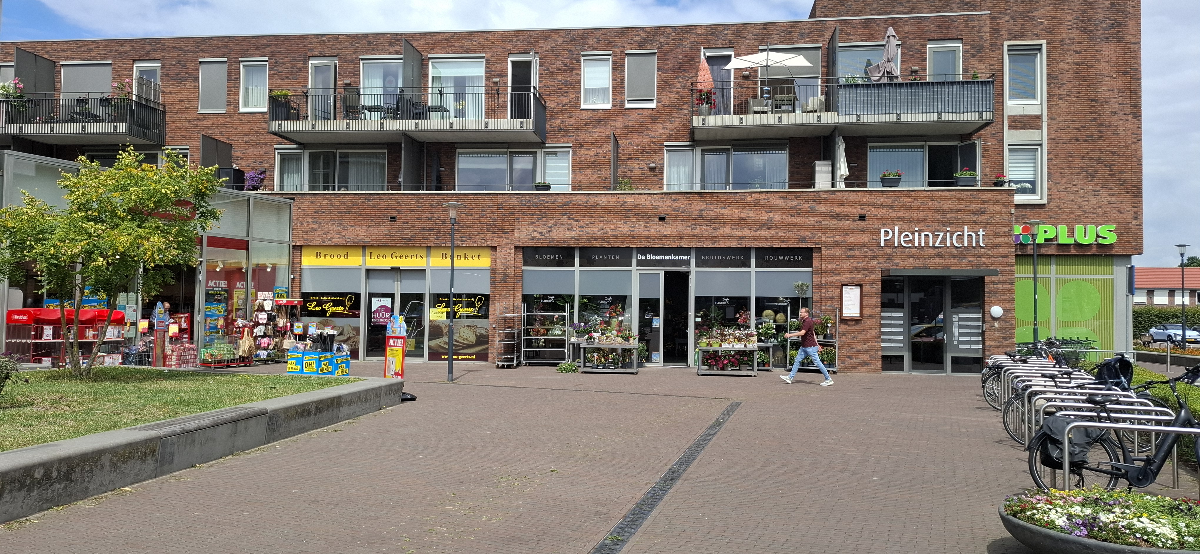 Raadhuisplein  Sprang Capelle